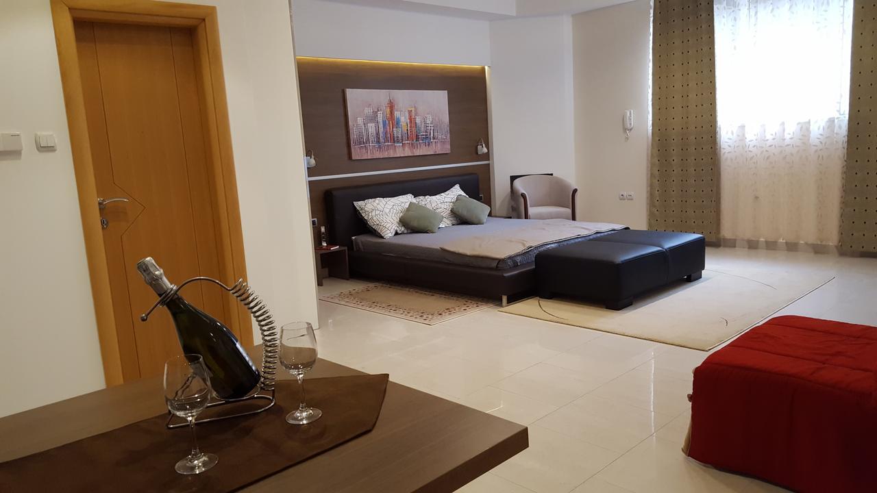 Centar Lux Vrsac Daire Dış mekan fotoğraf